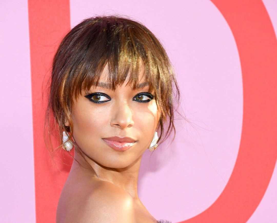 3. Kat Graham's Blue Hair Is the Perfect Shade for Summer - wide 8