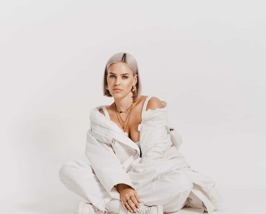 Anne Marie's Instagram Live Stream from August 18th 2019.