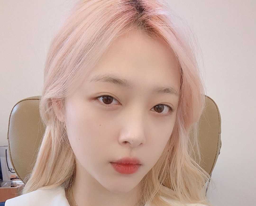 Sulli's Instagram Live Stream from August 14th 2019.