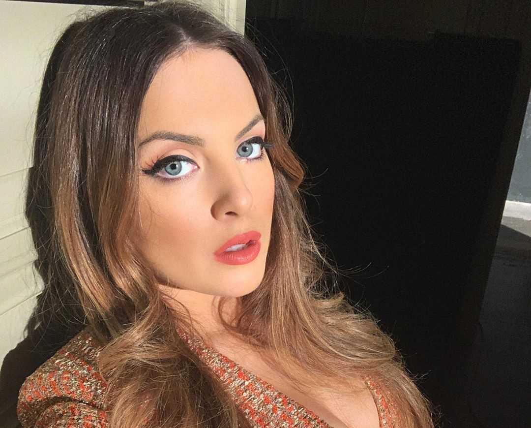 Elizabeth Gillies Instagram Live Stream 27 September 2019 Ig Lives Tv 2750