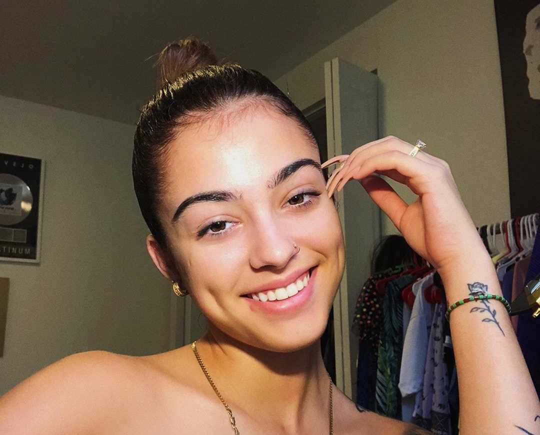 Malu Trevejo | Instagram Live Stream | 10 October 2019 | IG LIVE's TV