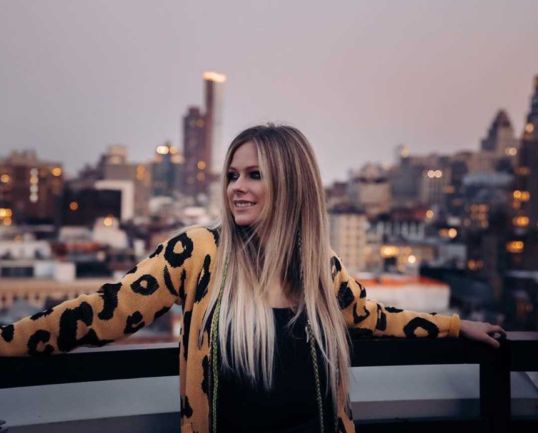 Avril Lavigne's Instagram Live Stream from November 24th 2019.