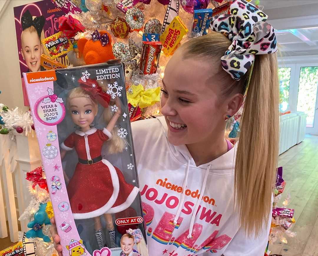 Jojo Siwa's Instagram Live Stream from November 11th 2019.