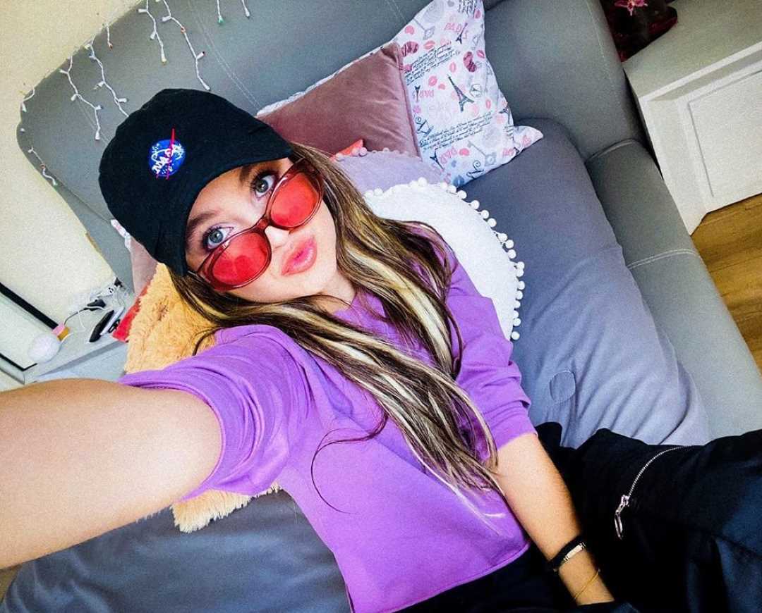 Karol Sevilla's Instagram Live Stream from December 24th 2019.