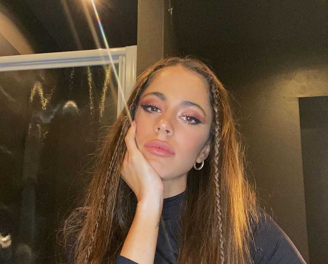 Martina Stoessel | Instagram Live Stream | 22 February 2020