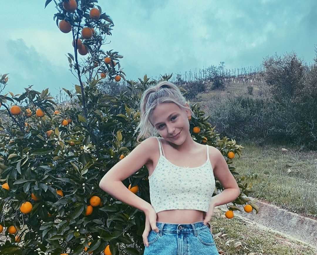 Alyvia Alyn Lind | Instagram Live Stream | 13 March 2020 | IG LIVE's TV