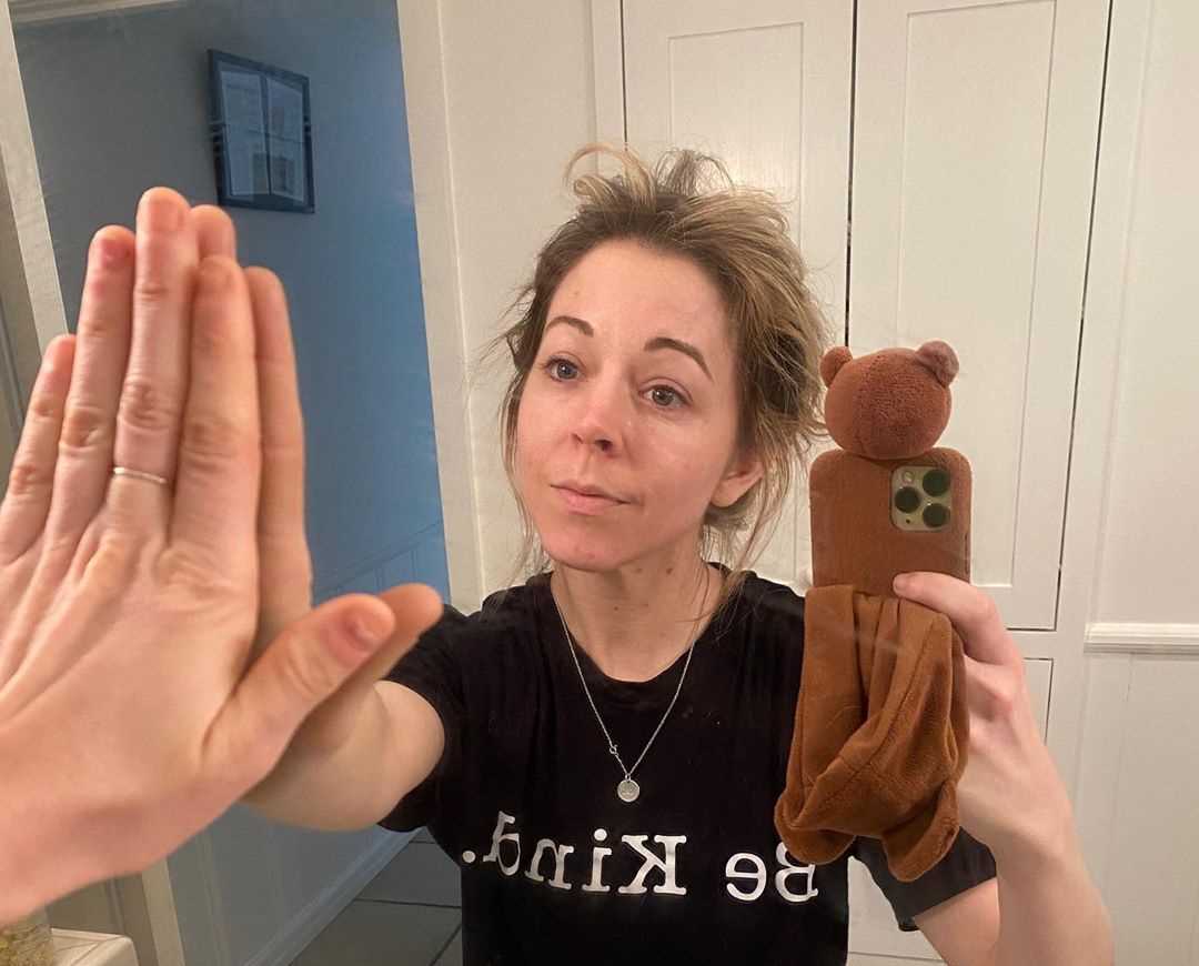 Lindsey Stirling's Instagram Live Stream from March 14th 2020.