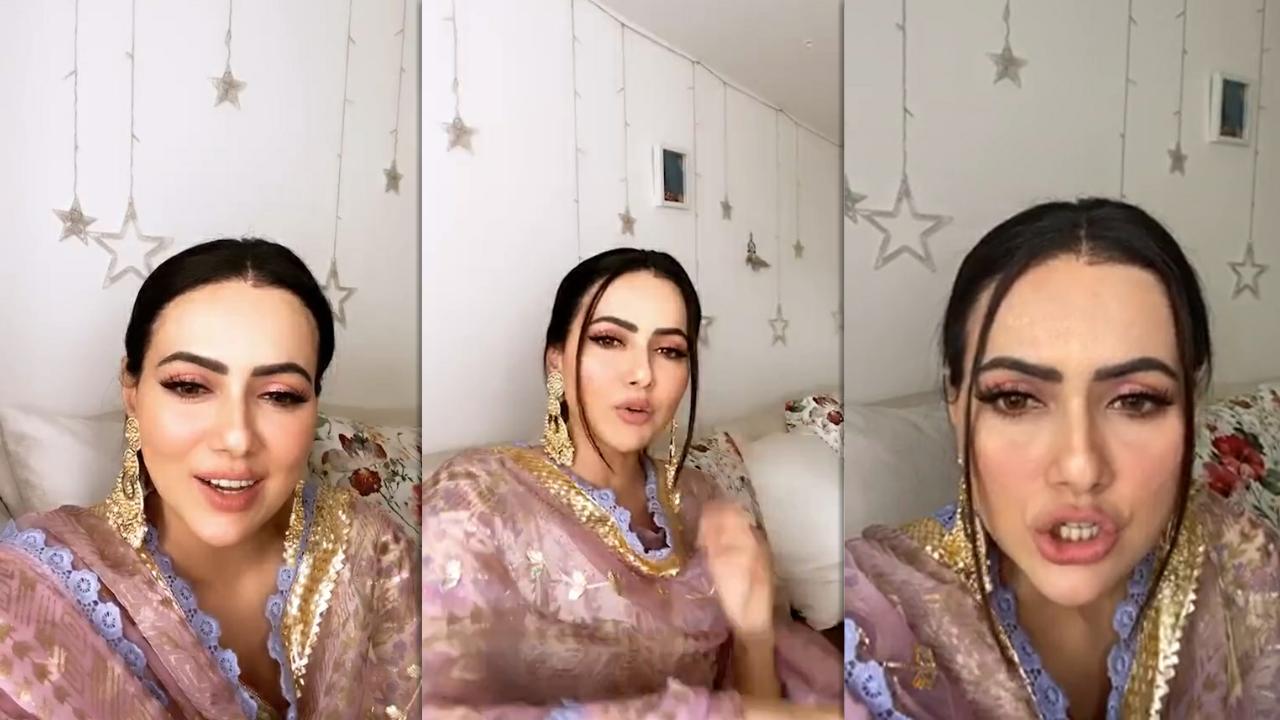 Sana Khan's Instagram Live Stream from May 24th 2020.