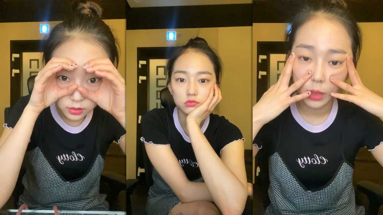 Yeeun's Instagram Live Stream from May 1st 2020.