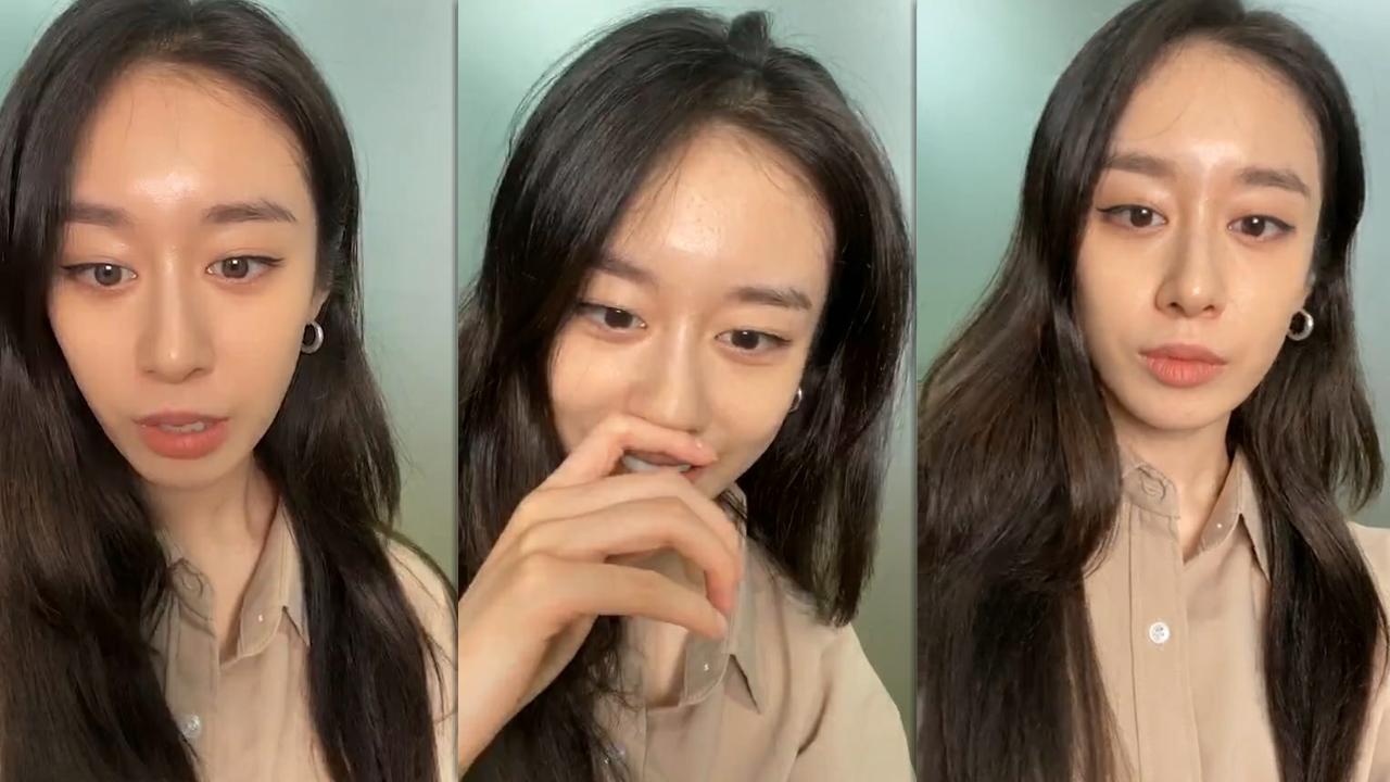 Park Ji-yeon's Instagram Live Stream from August 5th 2020.