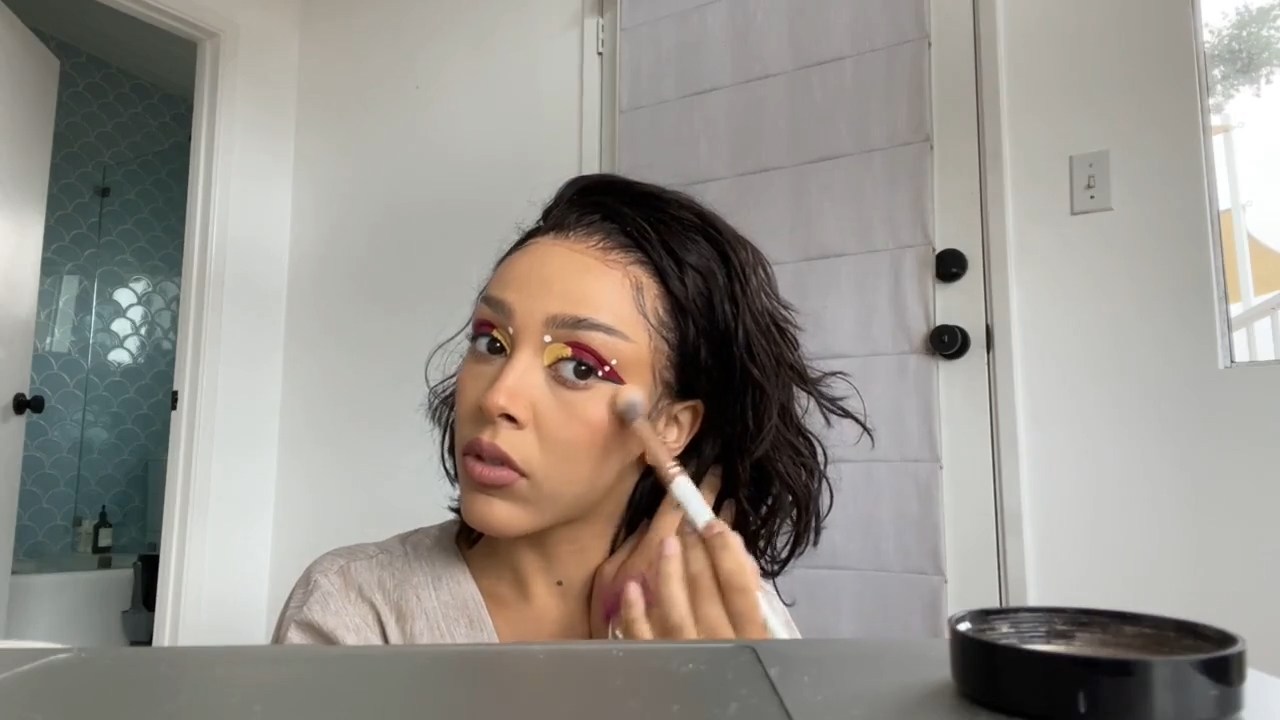 Doja Cat Does Her Makeup on Instagram Live Stream from April 22th 2021.