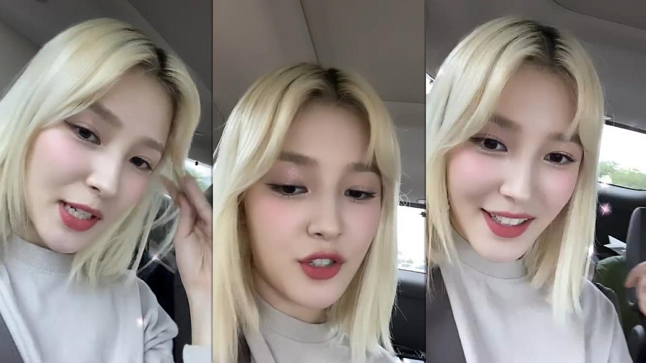 Nancy (MOMOLAND)'s Instagram Live Stream with Jane and Nayunfrom June 11th 2021.