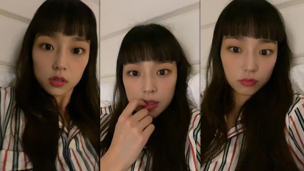 Yeeun's Instagram Live Stream from November 18th 2021.