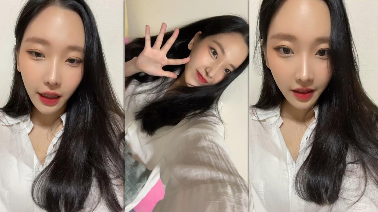 Nayun (MOMOLAND)'s Instagram Live Stream from March 12th 2022.