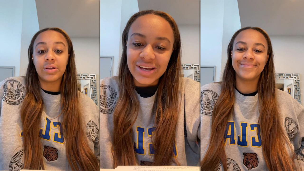 Nia Sioux's Instagram Live Stream from November 1st 2022.